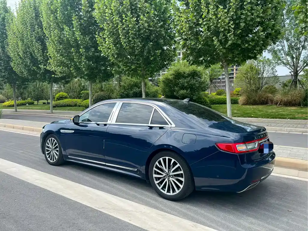 Lincoln Continental — миниатюра 7