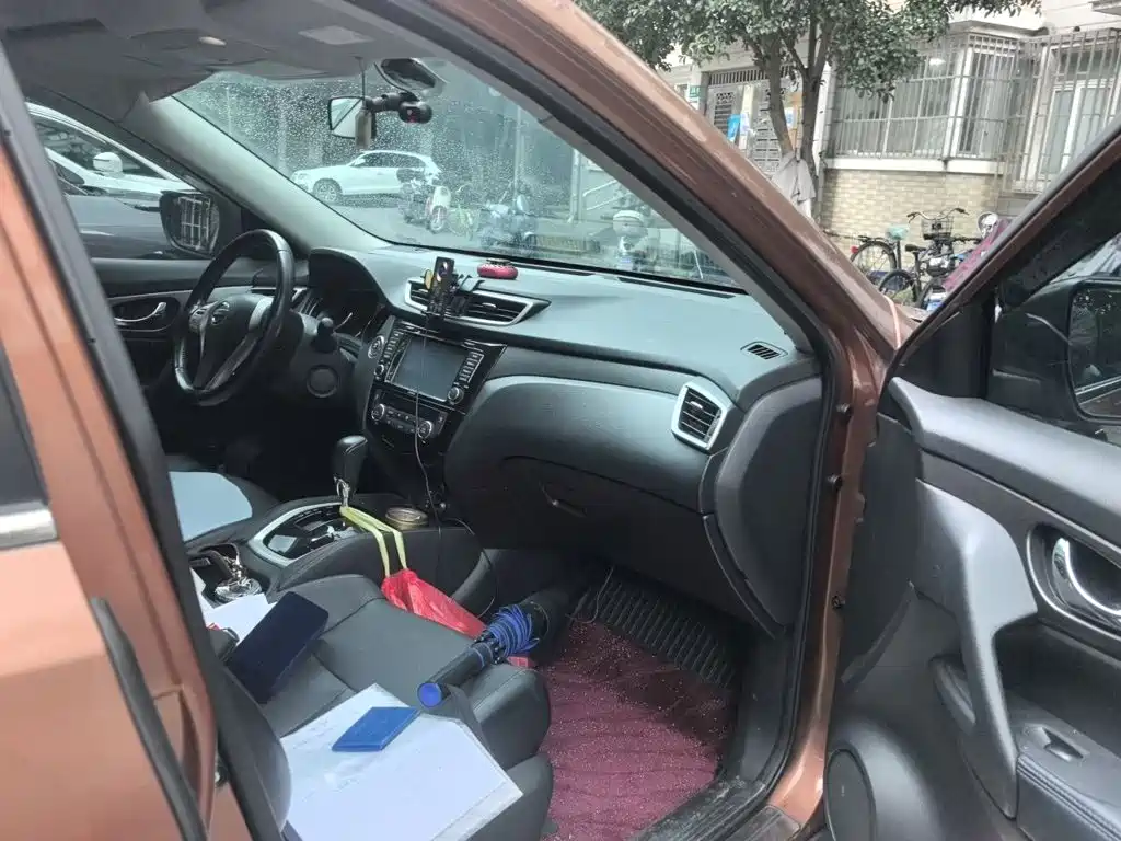 Nissan X-Trail — миниатюра 18