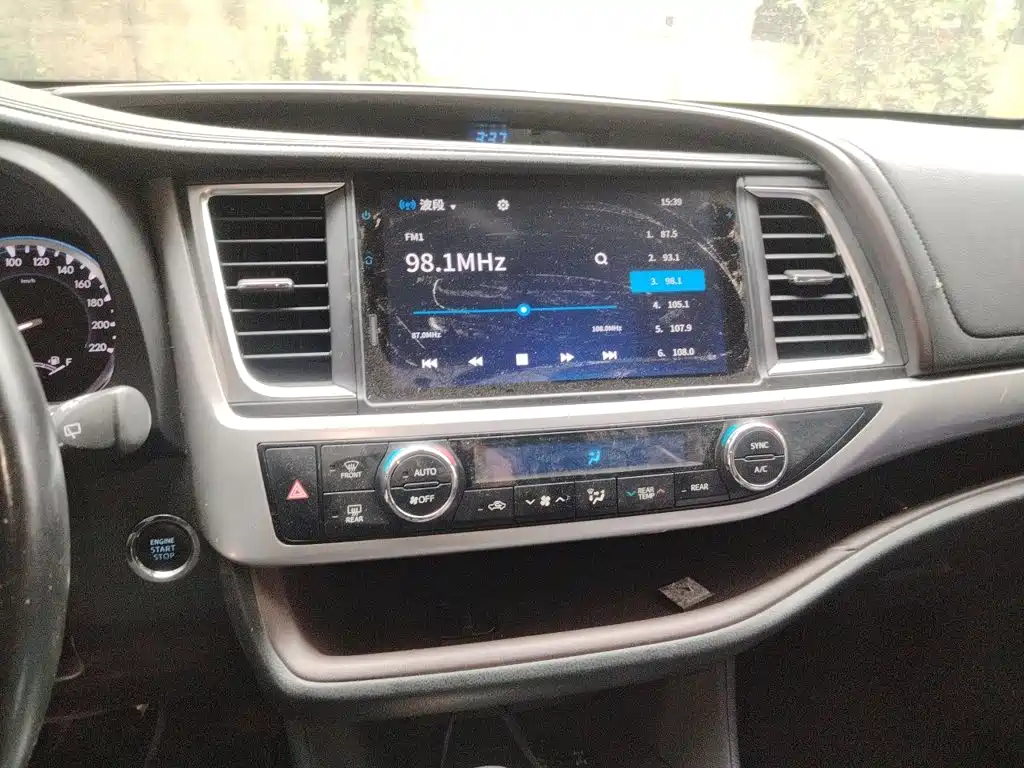 Toyota Highlander — миниатюра 6