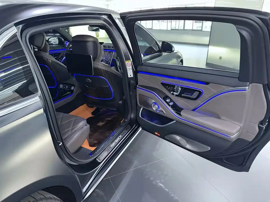 Mercedes-Benz Maybach S-Class S 680 4MATIC Artisan Heart High Edition First Edition Edition, фото 13