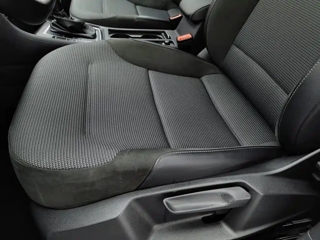 Volkswagen Golf — миниатюра 20