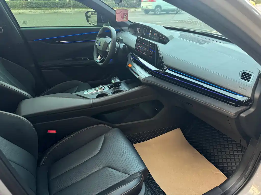 Changan UNI-V 2022 2.0T
