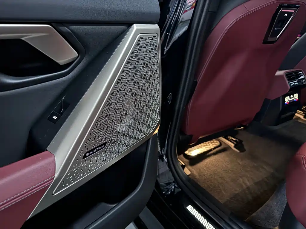 BMW 5 Series — миниатюра 5