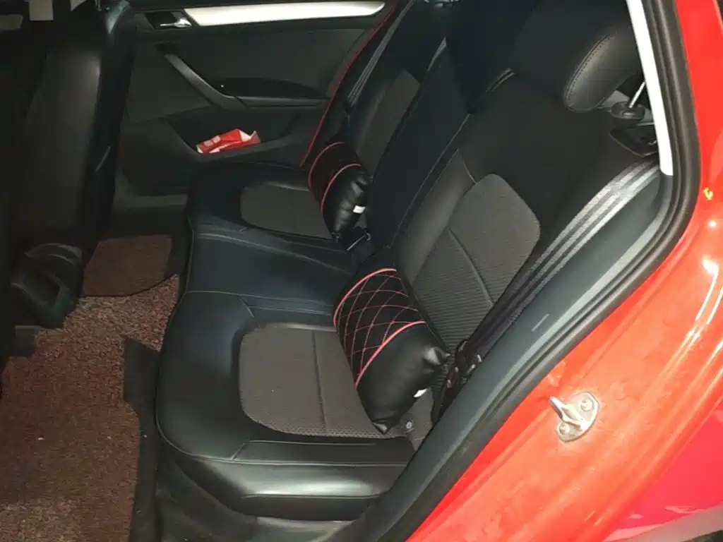 Skoda Rapid Spaceback — миниатюра 17