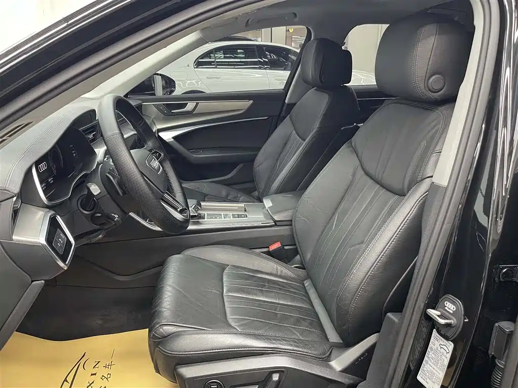 Audi A6L 2021 40 TFSI Luxury