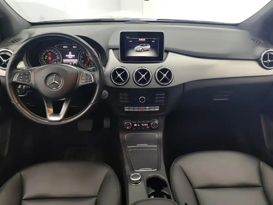 Mercedes-Benz B-Class — миниатюра 12
