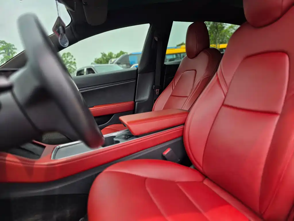 Tesla Model 3 2019 Performance