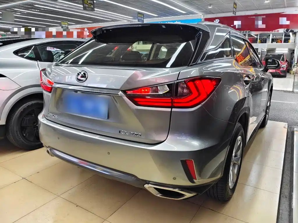 Lexus RX — миниатюра 7