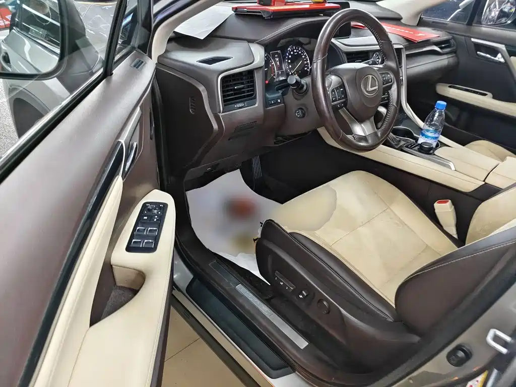 Lexus RX — миниатюра 16
