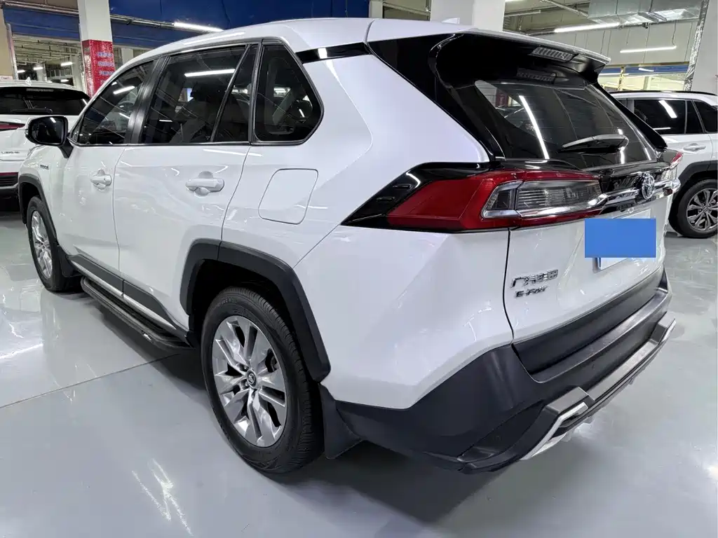 Toyota Wildlander — миниатюра 17