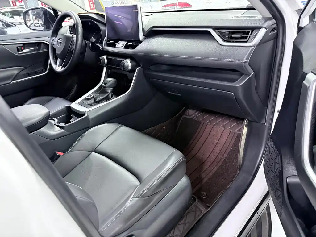 Toyota Wildlander — миниатюра 21