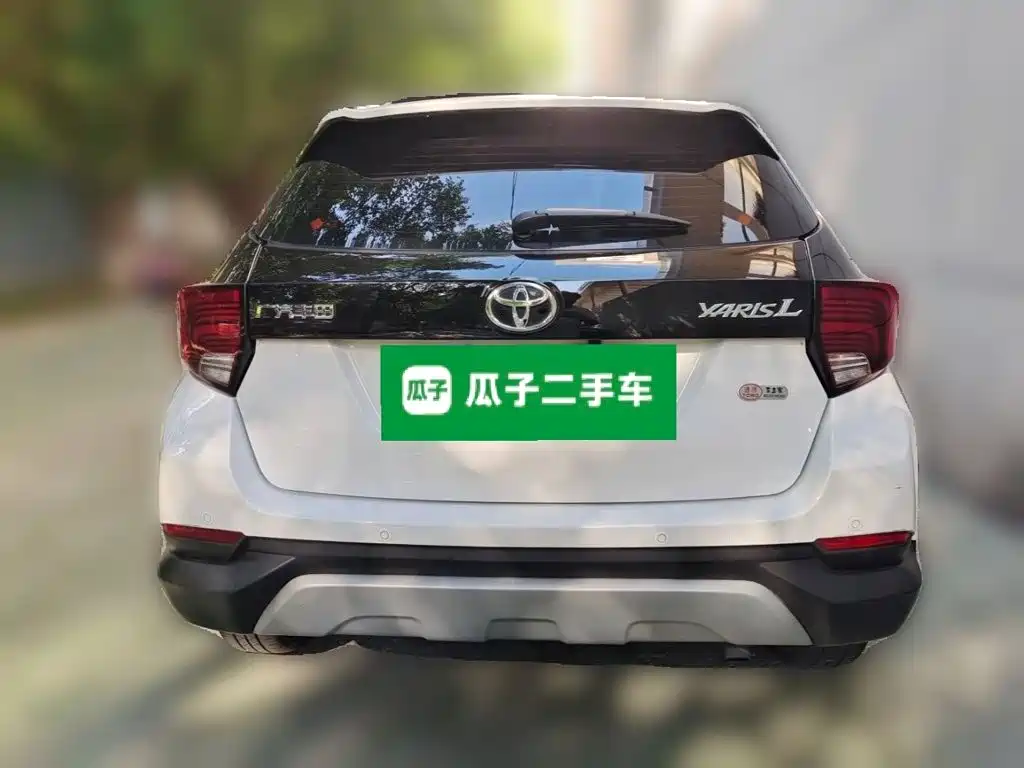 Toyota Yaris L — миниатюра 3