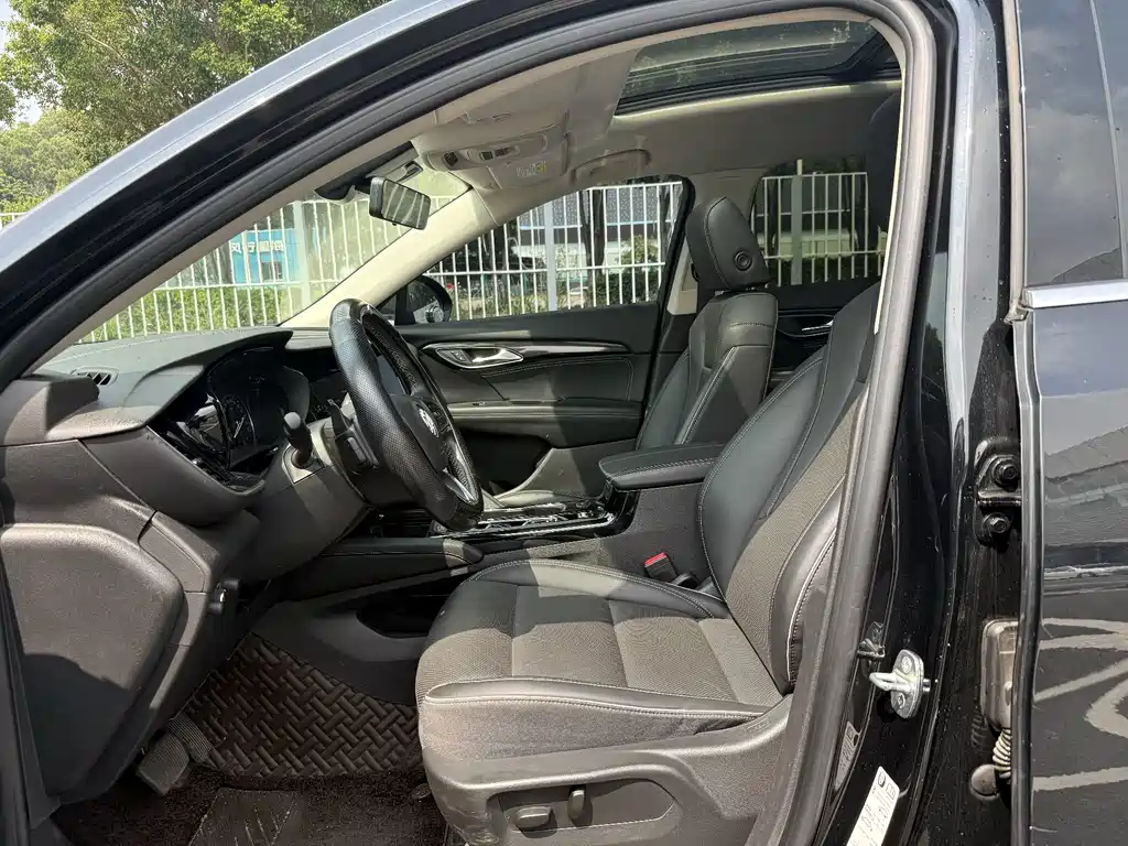 Buick Envision Plus — миниатюра 7