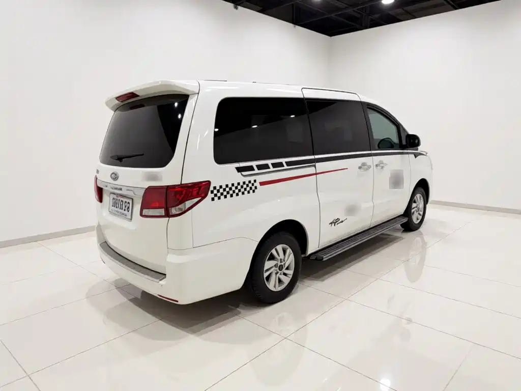 JAC Refine Refine M4 — миниатюра 4