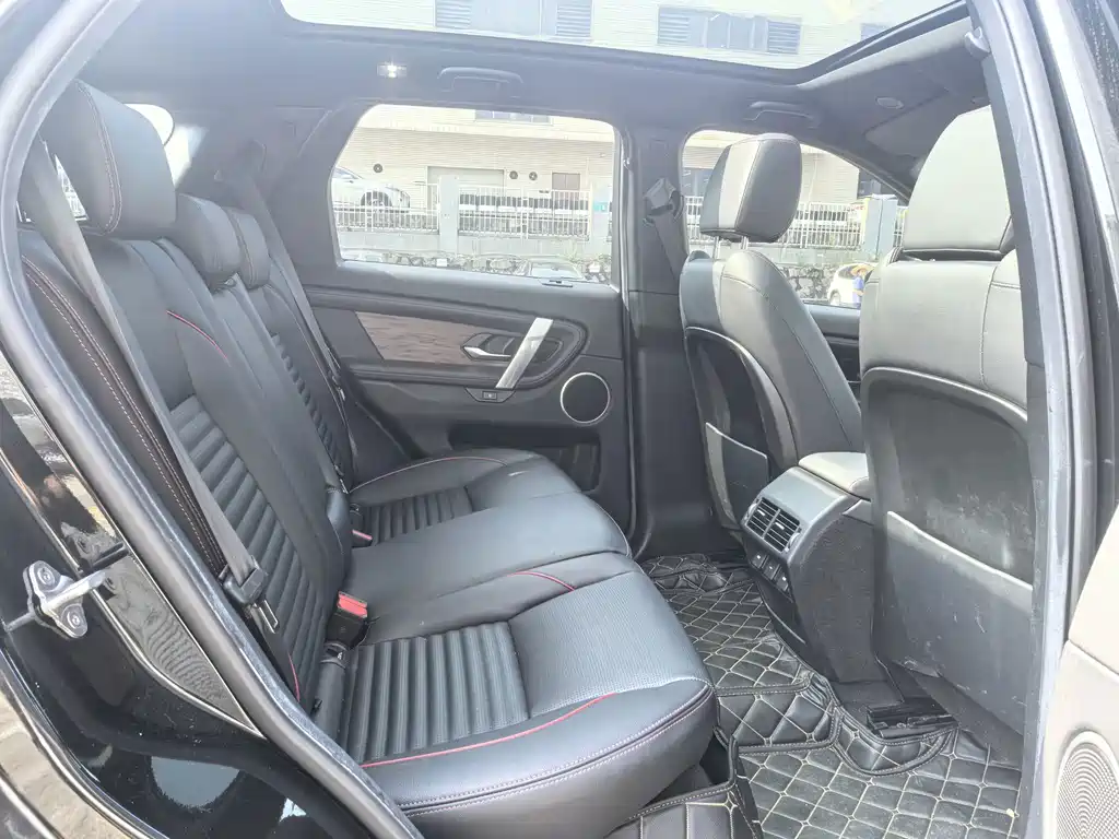 Land Rover Discovery Sport — миниатюра 16