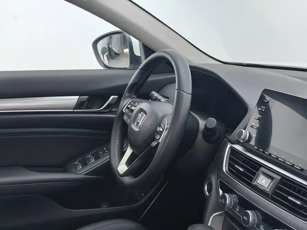 Honda Accord — миниатюра 22