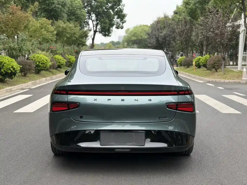XPeng P7 — миниатюра 5
