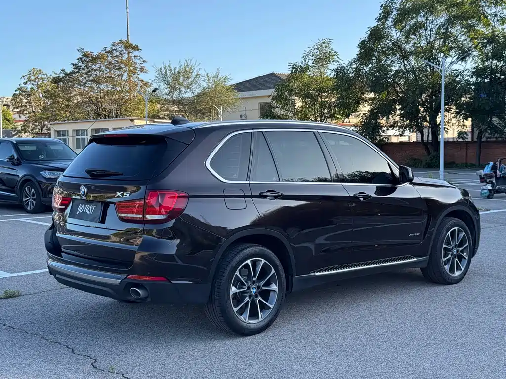 BMW X5 (Import) — миниатюра 6