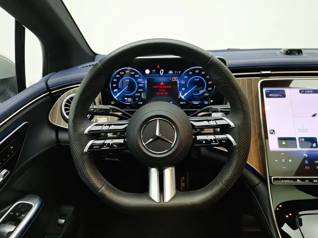 Mercedes-Benz EQE — миниатюра 11