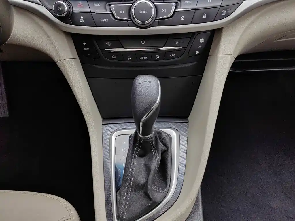 Buick Excelle — миниатюра 13