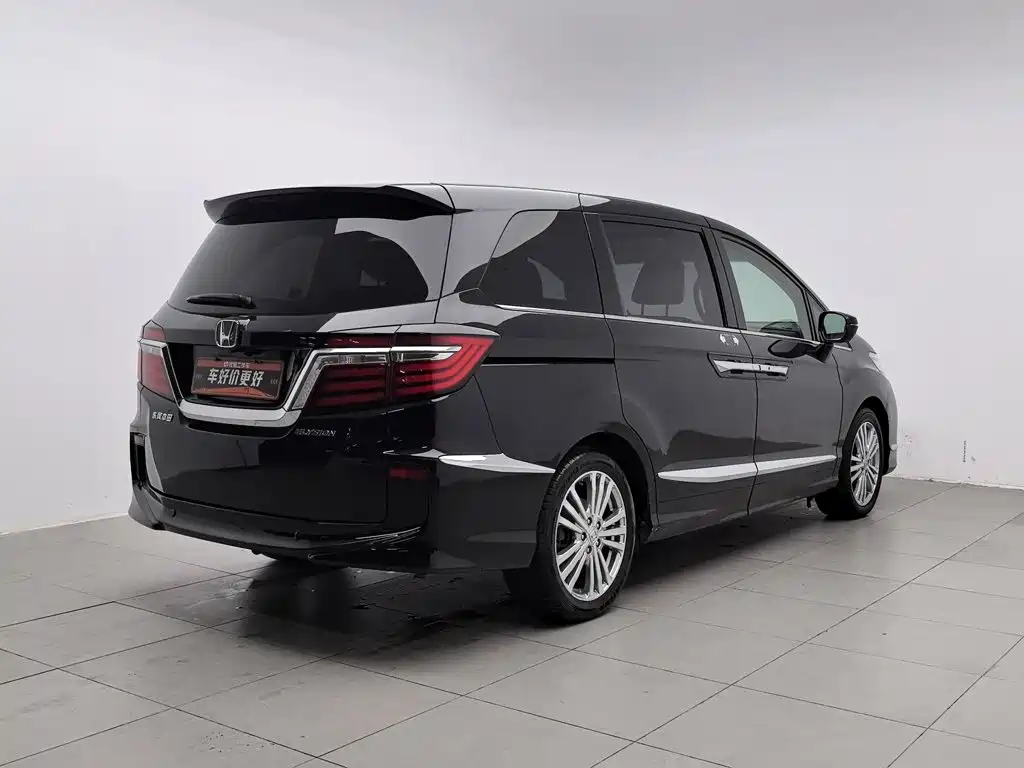 Honda Elysion — миниатюра 2