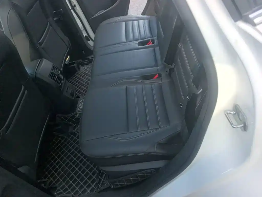 Ford Kuga — миниатюра 17