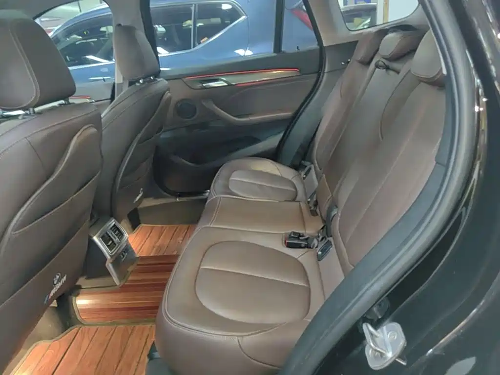 BMW X1 — миниатюра 17