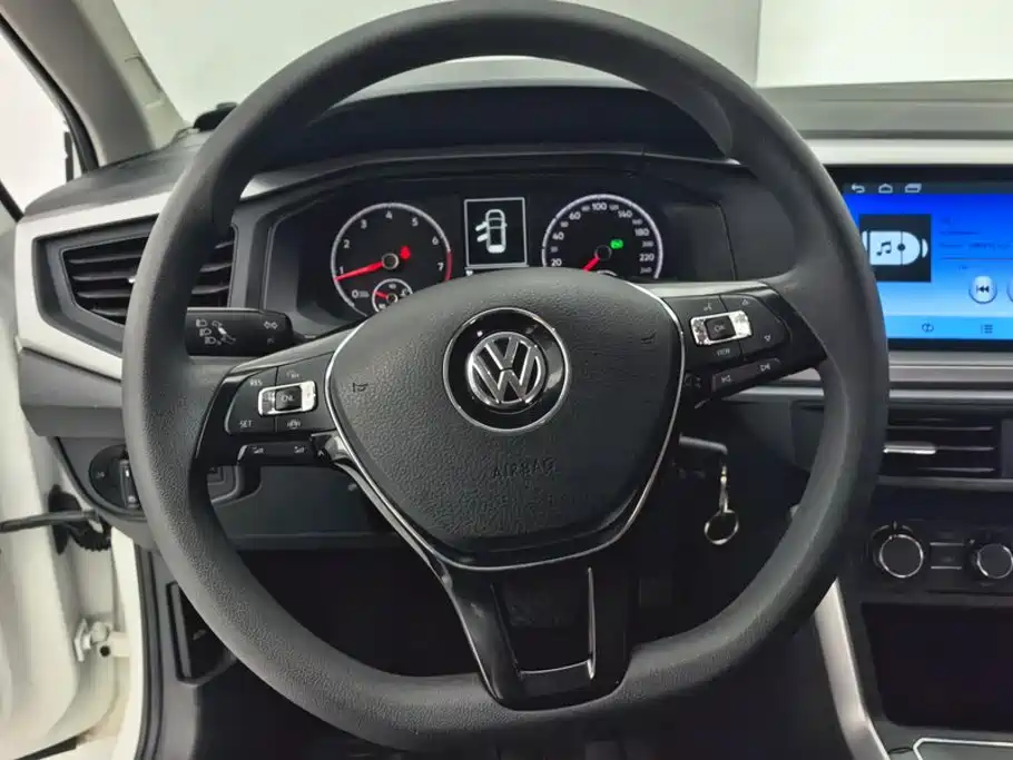 Volkswagen Polo Plus 1.5L Auto Panoramic Joy Edition, фото 15