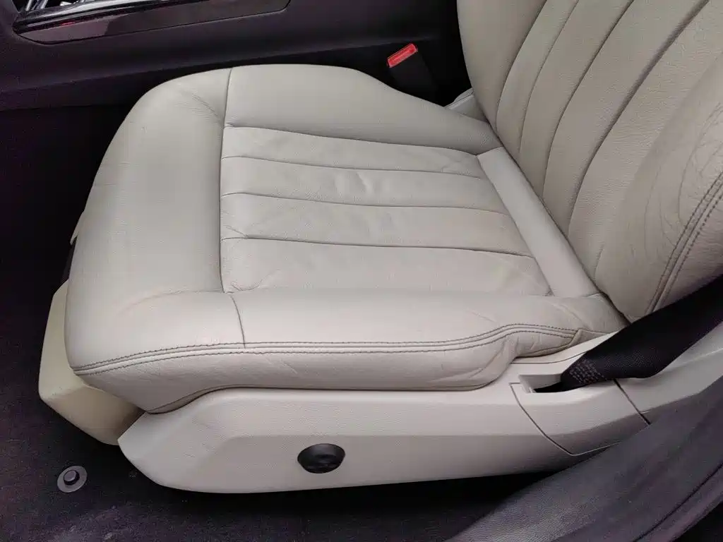 Mercedes-Benz E-Class — миниатюра 20