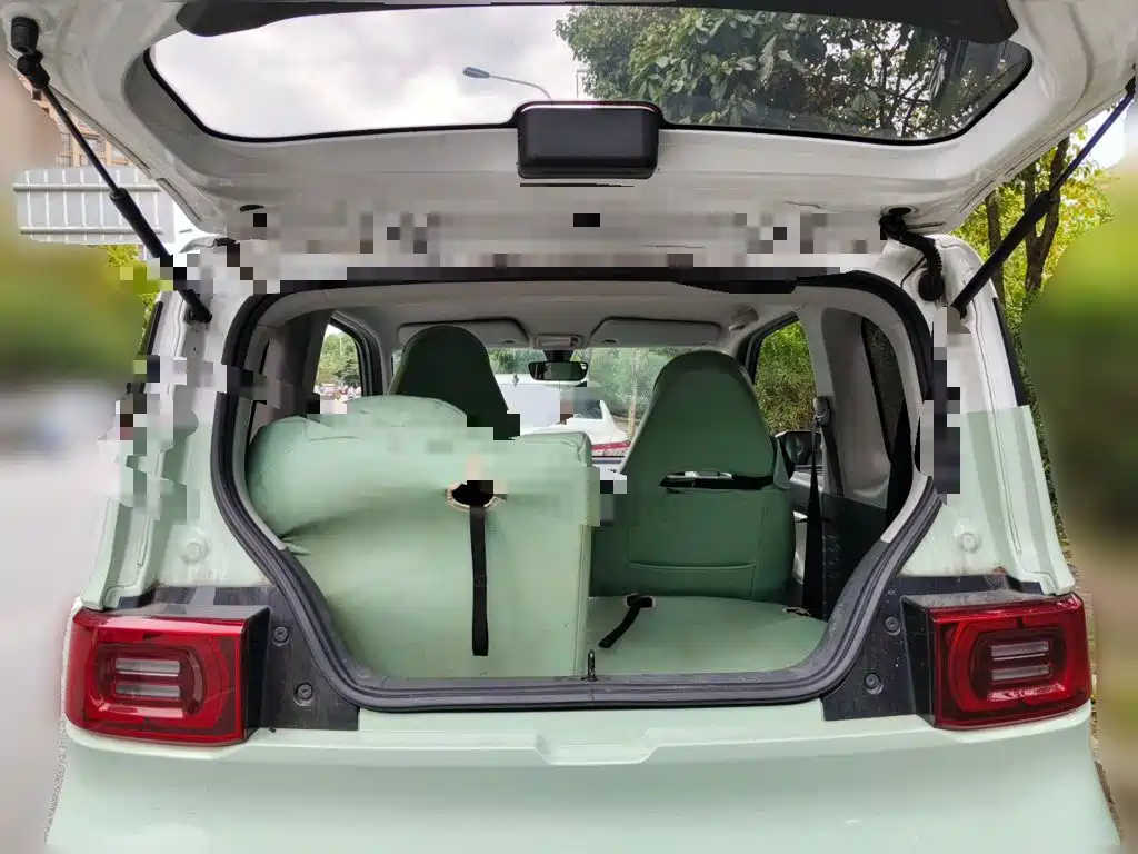 Wuling MINIEV — миниатюра 20