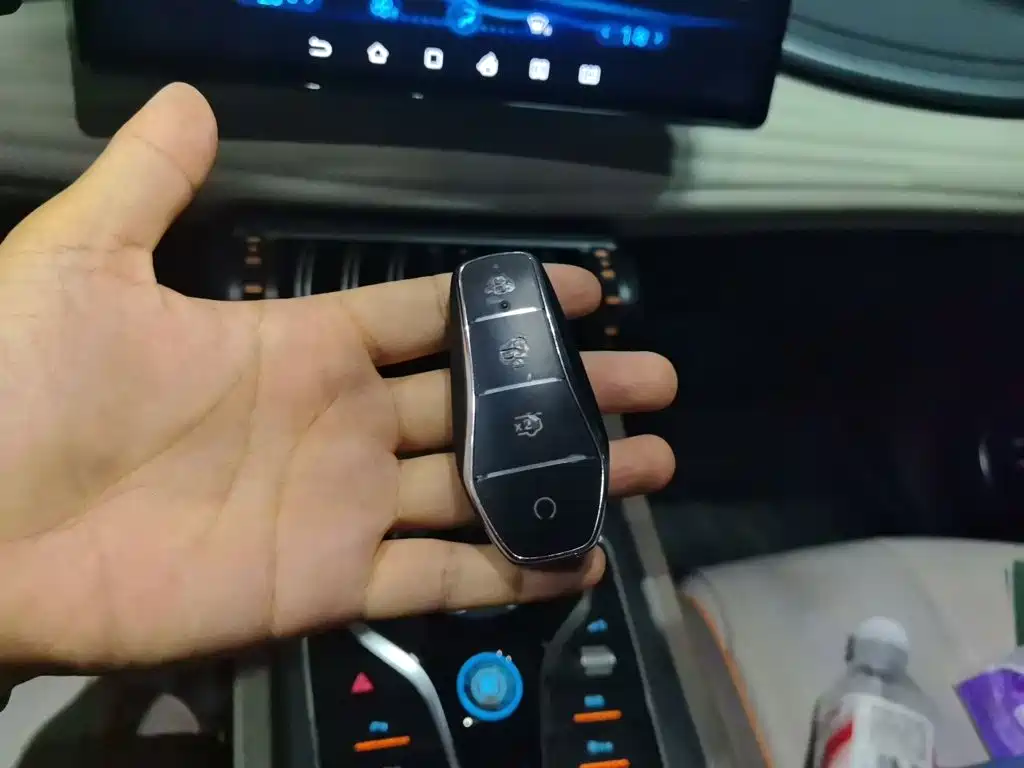 BYD Yuan Plus — миниатюра 12