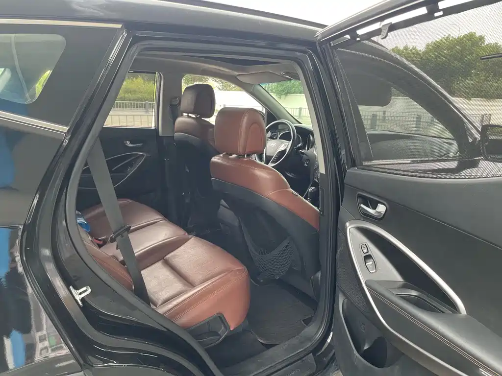 Hyundai Santa Fe — миниатюра 11