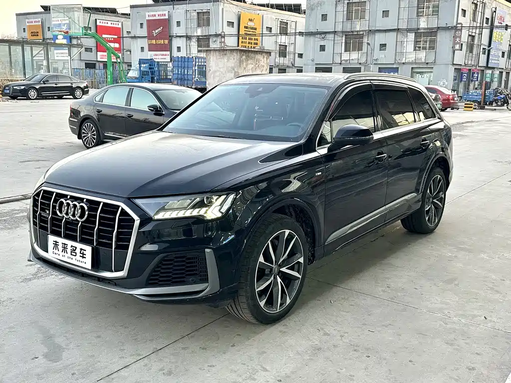Audi Q7 2021