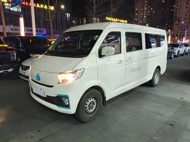 CHANGAN CROSS STAR V7 EV 2025