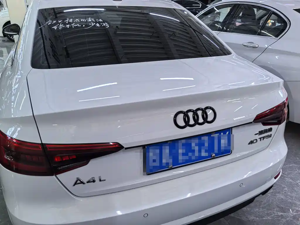 Audi A4L — миниатюра 4