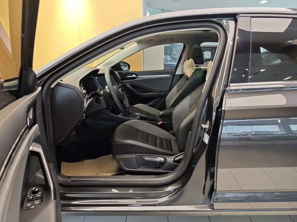 Volkswagen Sagitar — миниатюра 13