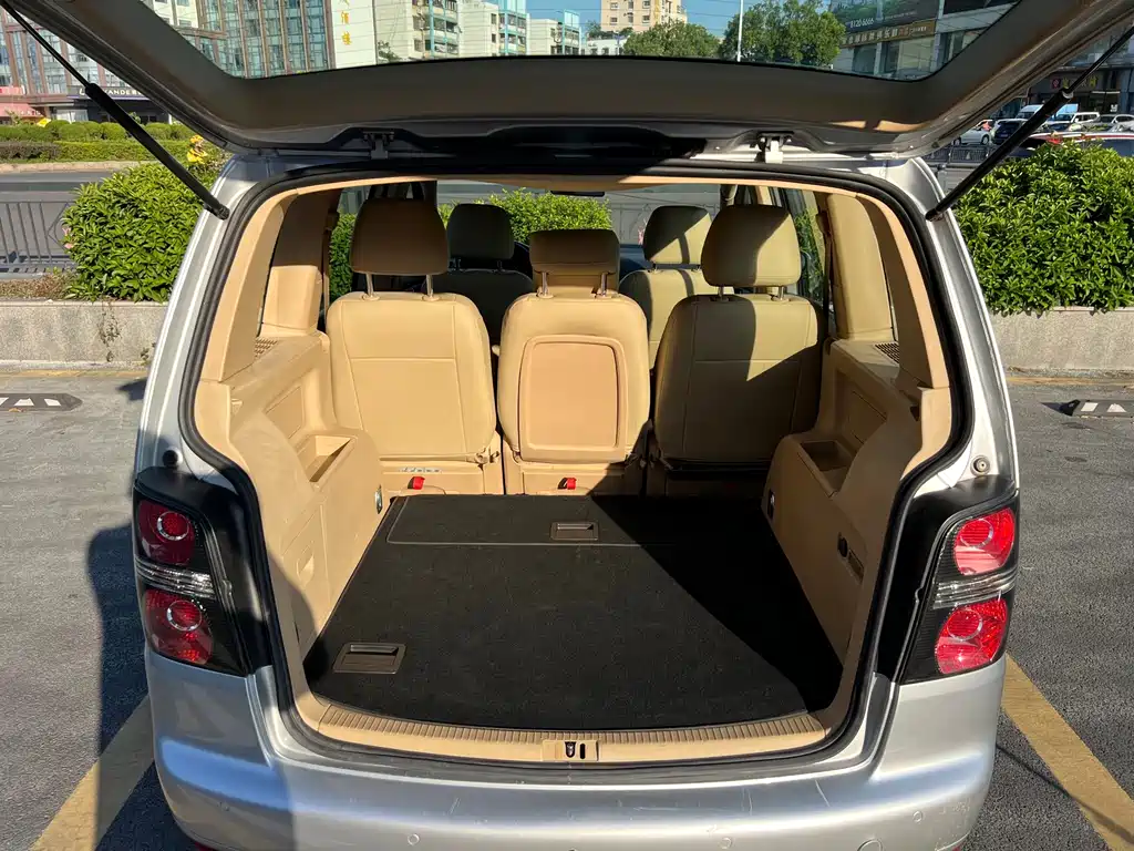 Volkswagen Touran — миниатюра 19