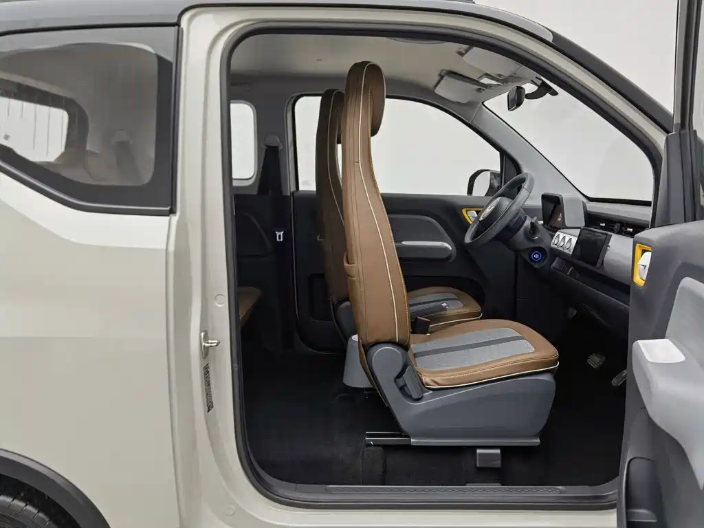 Wuling MINIEV — миниатюра 23