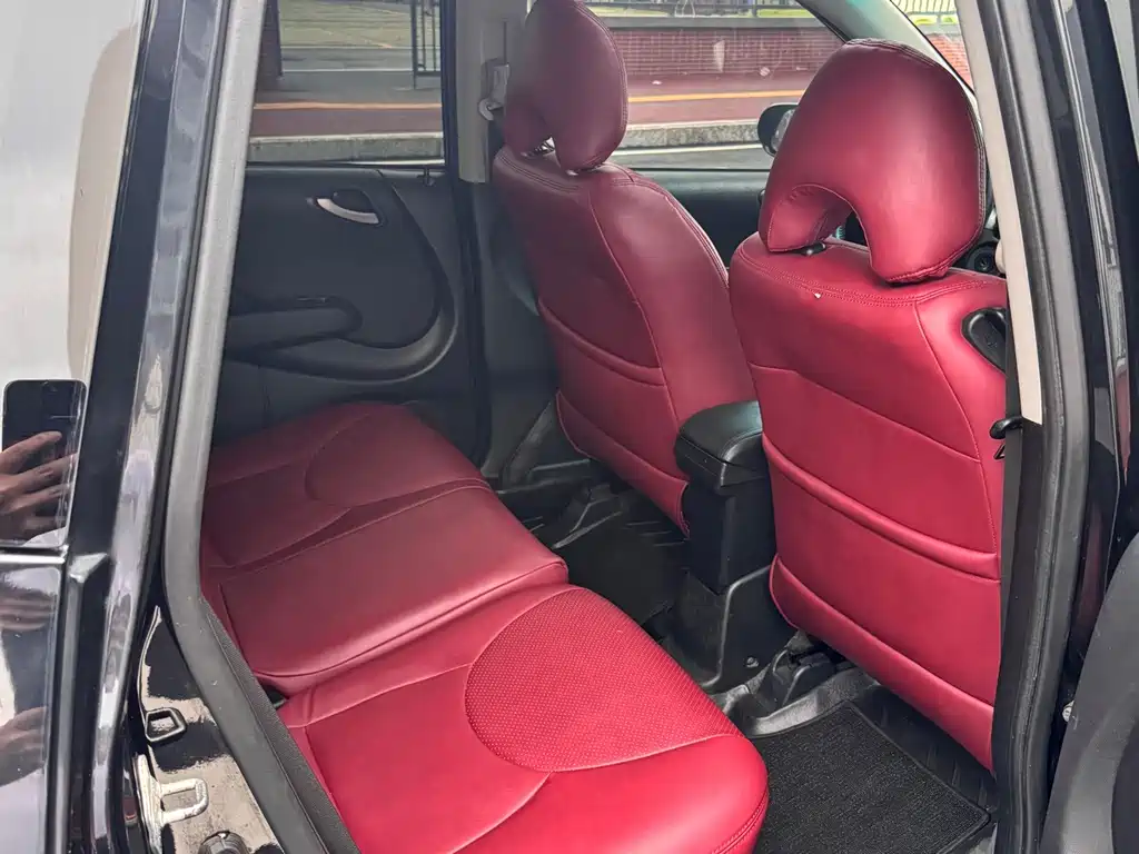 Honda Fit — миниатюра 12