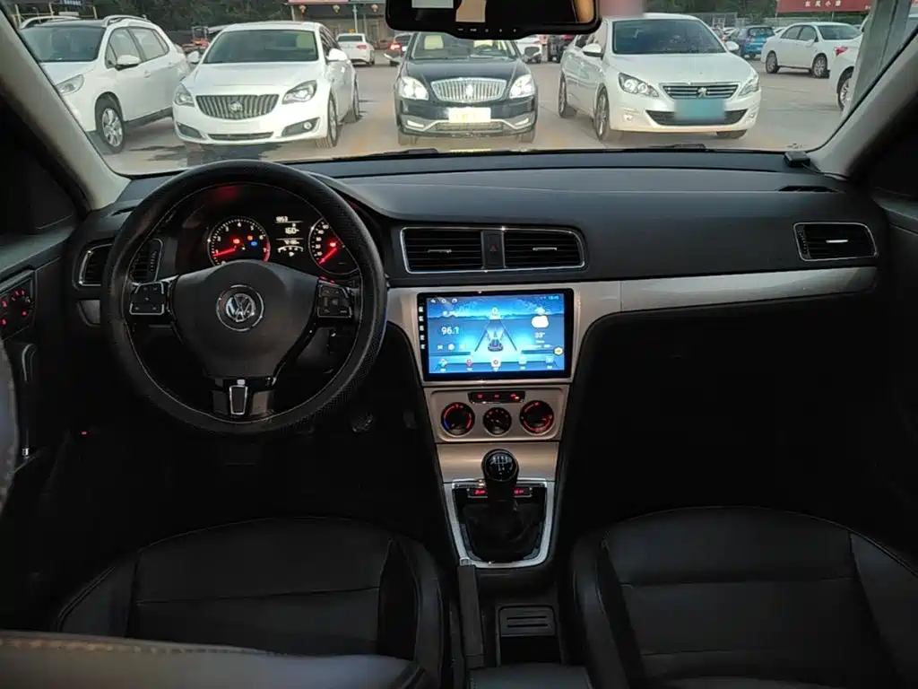 Volkswagen Lavida — миниатюра 10