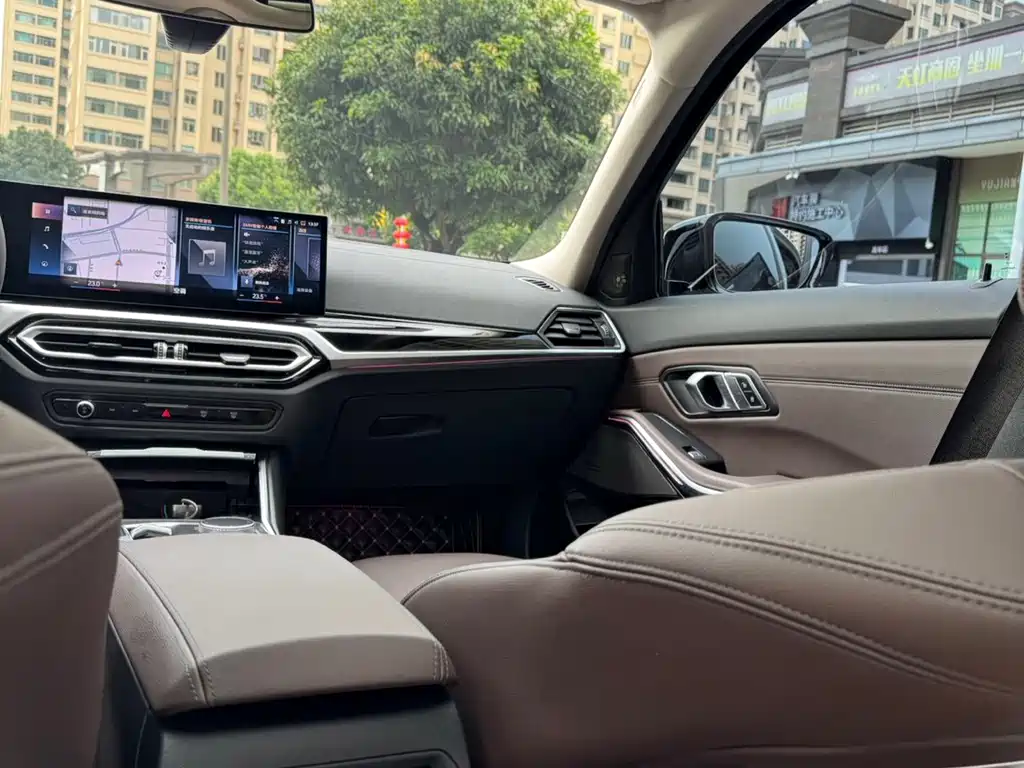 BMW 3 Series — миниатюра 16