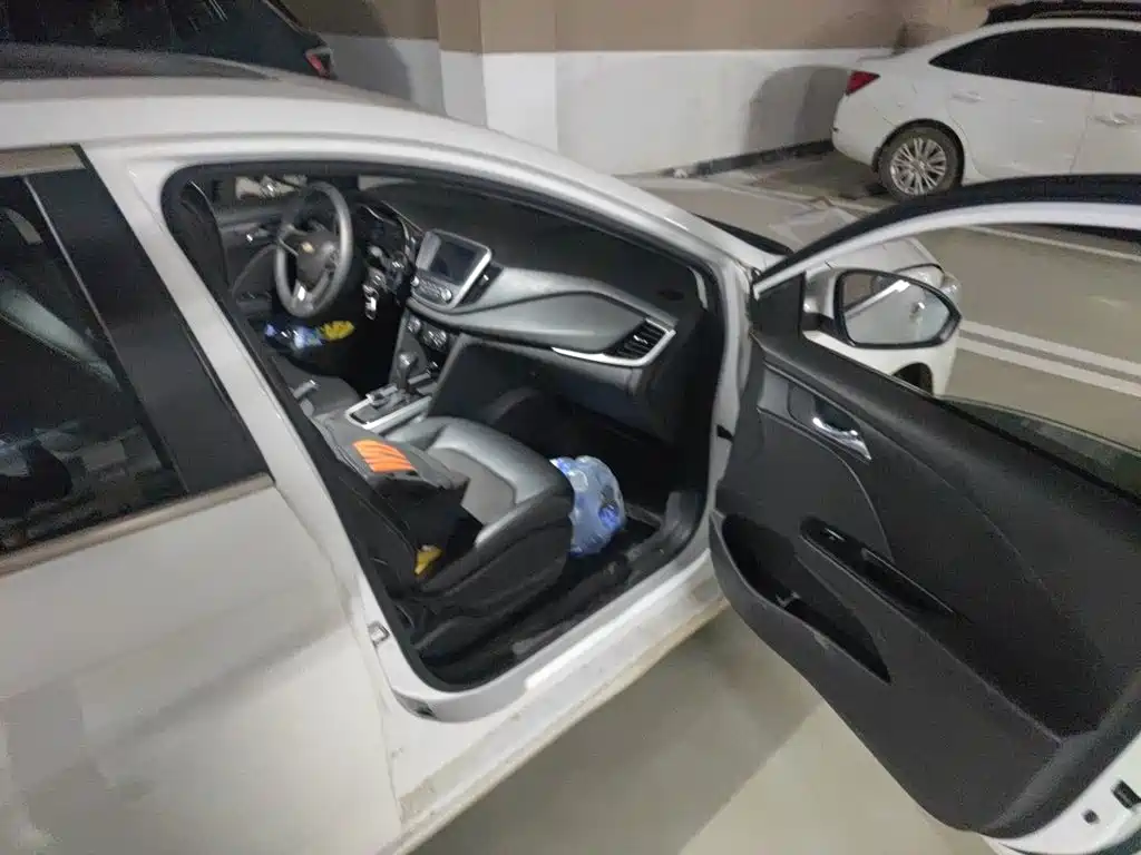 Chevrolet Cavalier — миниатюра 18