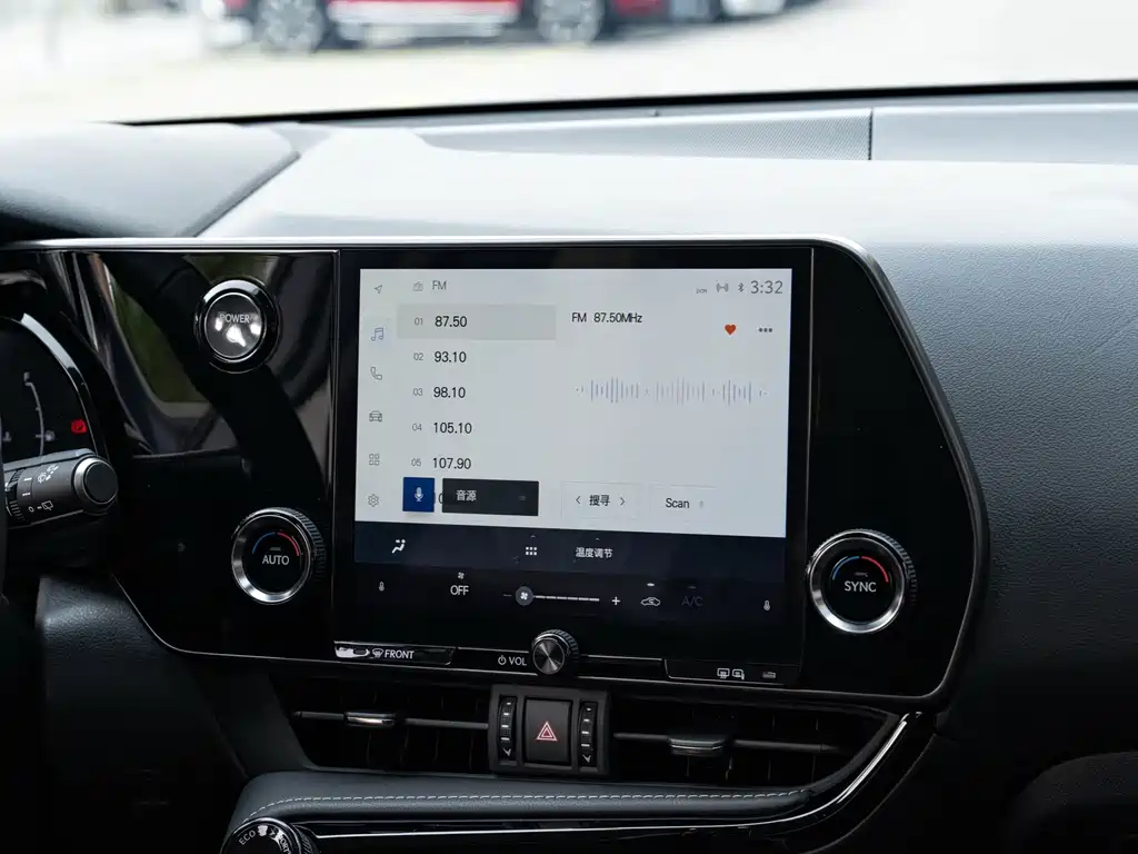 Lexus NX — миниатюра 16