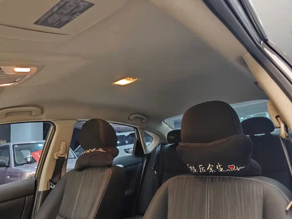 Nissan Sylphy — миниатюра 12