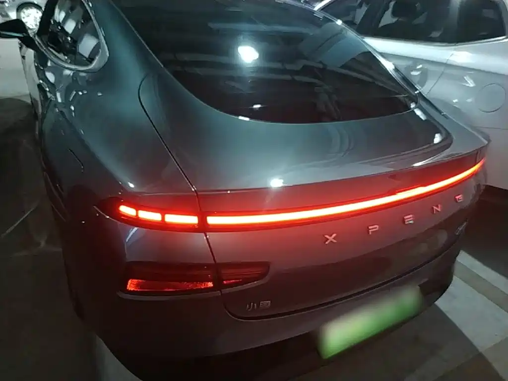 XPeng P7 — миниатюра 6