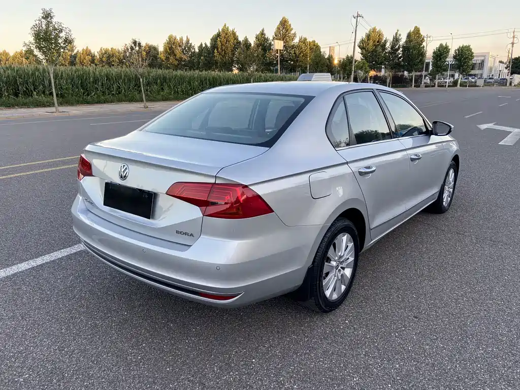 Volkswagen Bora — миниатюра 4