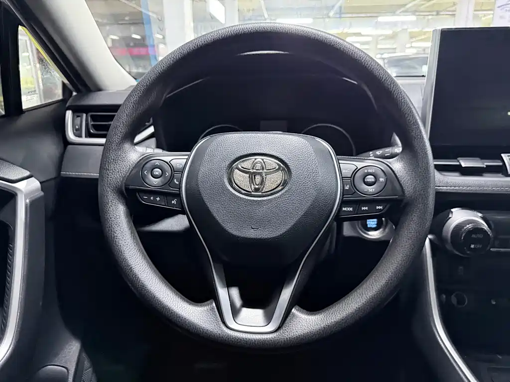 Toyota Wildlander — миниатюра 14
