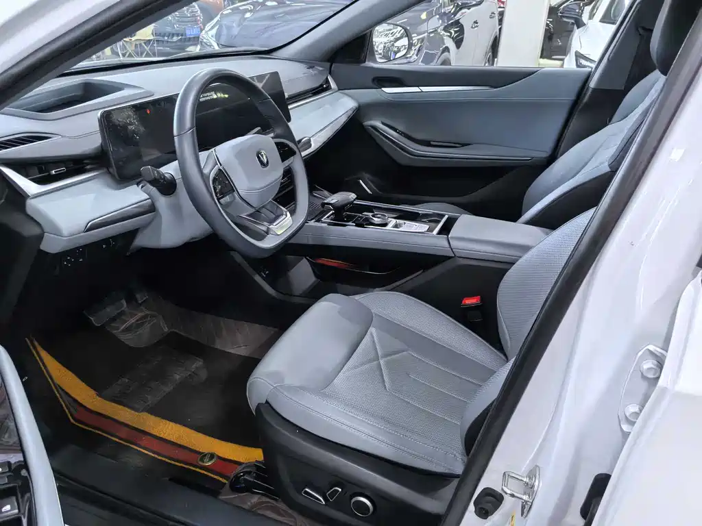 CHANGAN RUICHENG PLUS