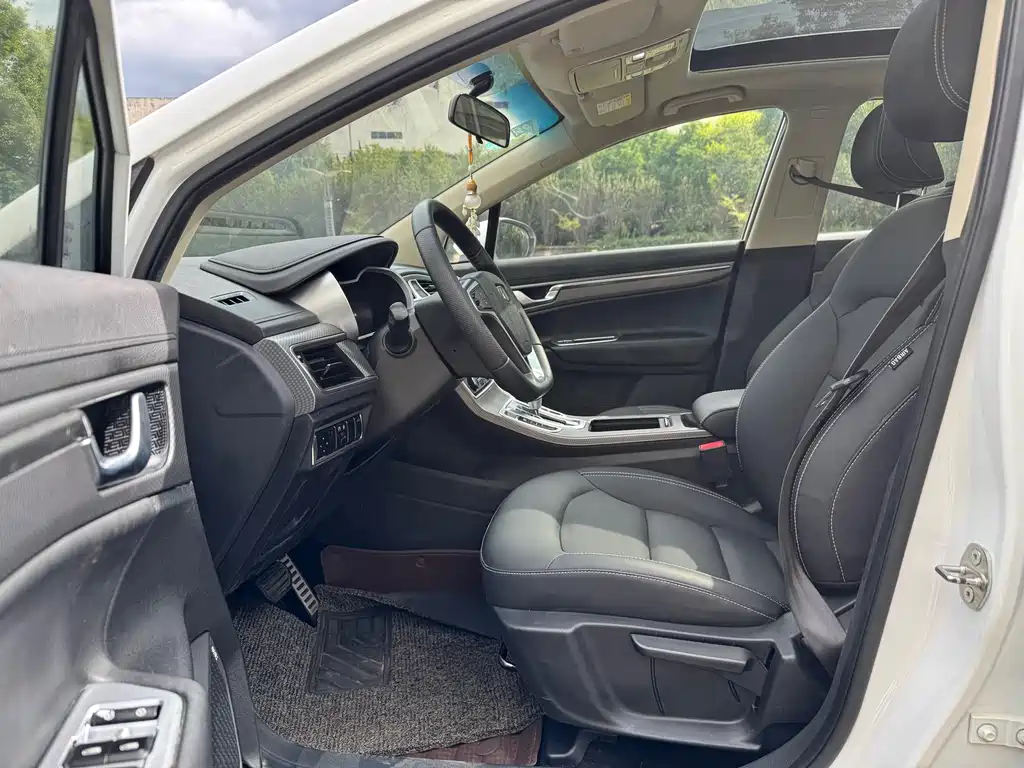 GEELY AUTOMOBILE EMGRAND GS