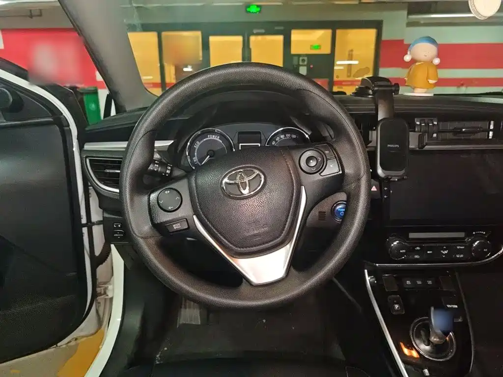 Toyota Corolla — миниатюра 6